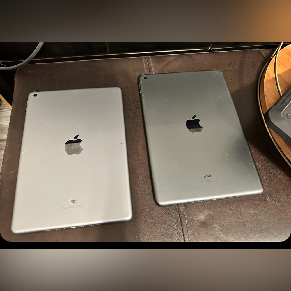 iPad(s)